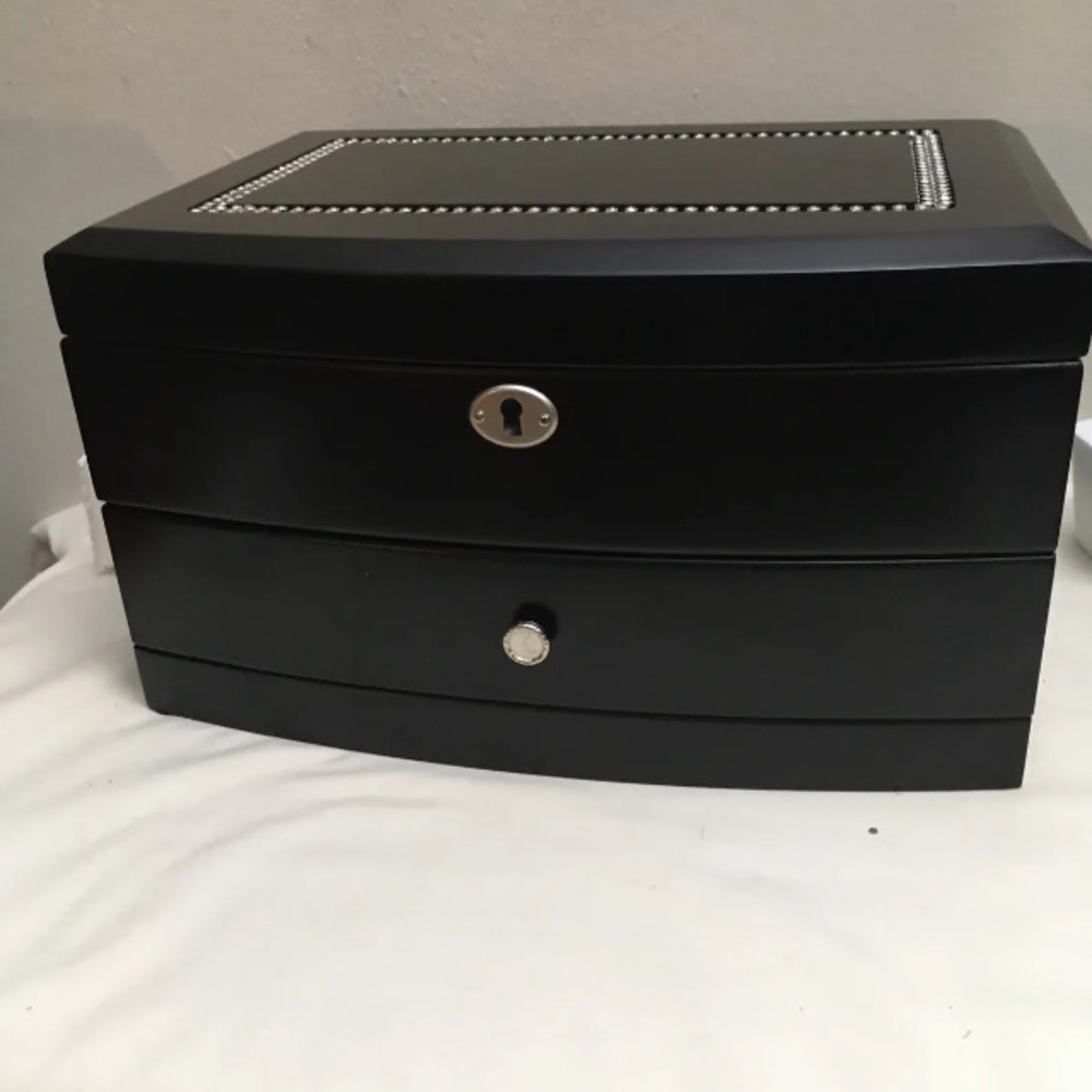Mercuries Asia LTD Sears Java Finish Jewelry Chest With Nine Sections Open Box - Picture 5 of 8